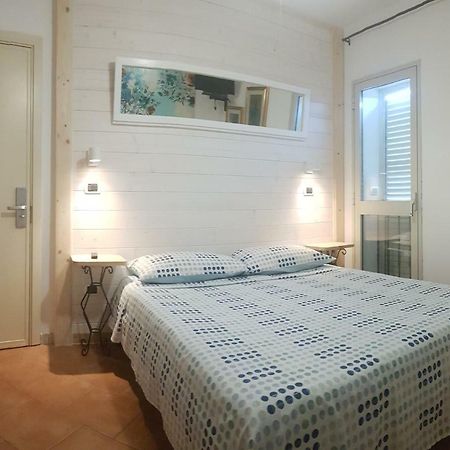 B&B Casa Derosas Голфо Аранчи Екстериор снимка