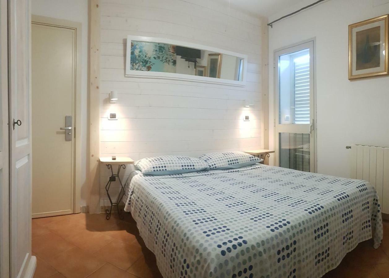 B&B Casa Derosas Голфо Аранчи Екстериор снимка